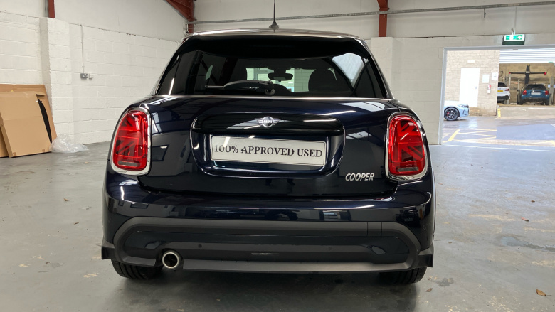 MINI Hatchback 1.5 Cooper Exclusive 5dr Auto Petrol Hatchback